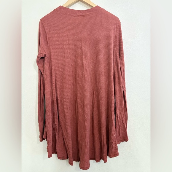 Lululemon Dare to Drape long sleeve in Rustic Clay Medium - Picture 2 of 6